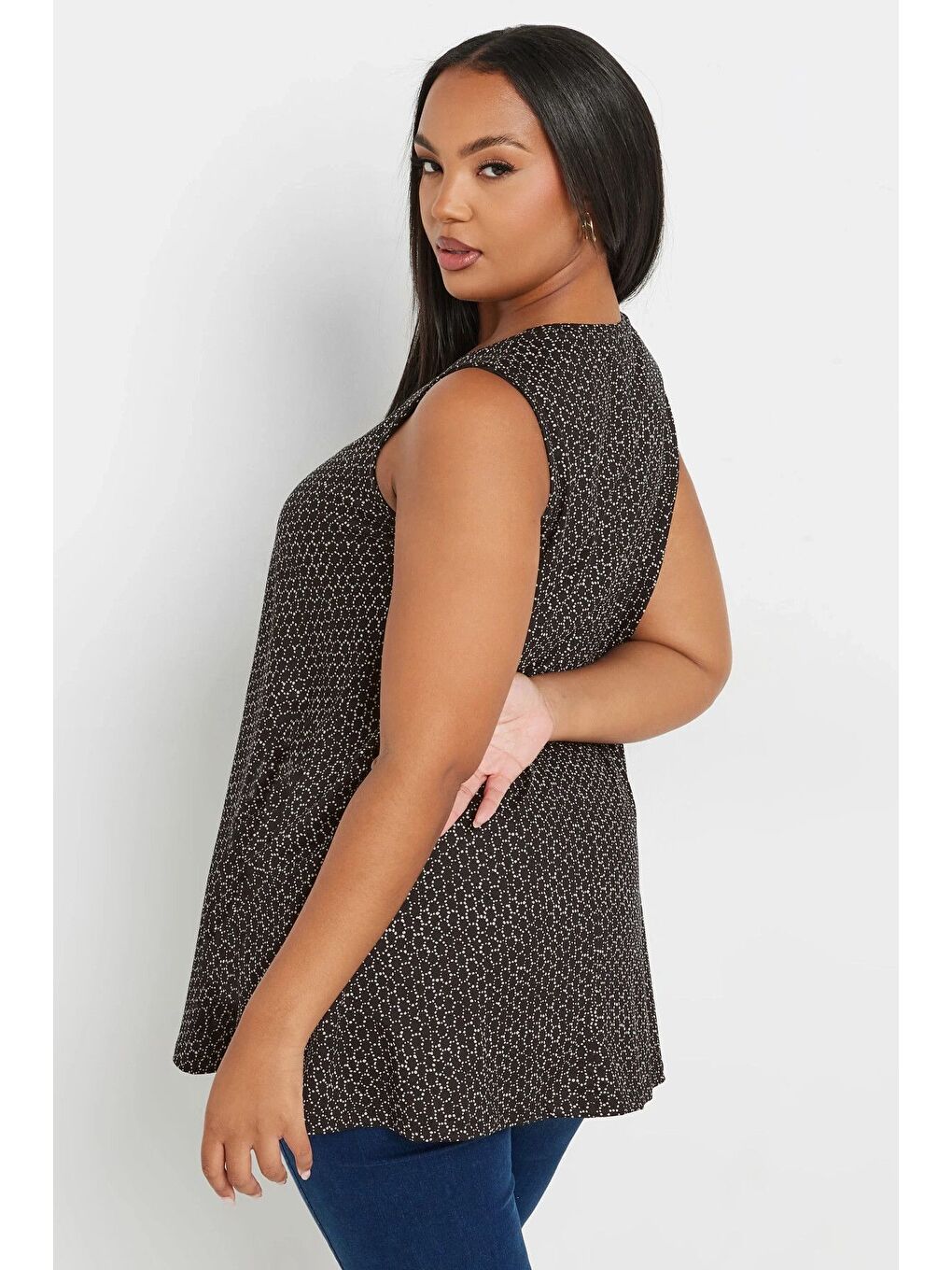 Siyah Büyük Beden Sıfır Kol V Yaka Desenli Elastanlı Bluz 303419-4