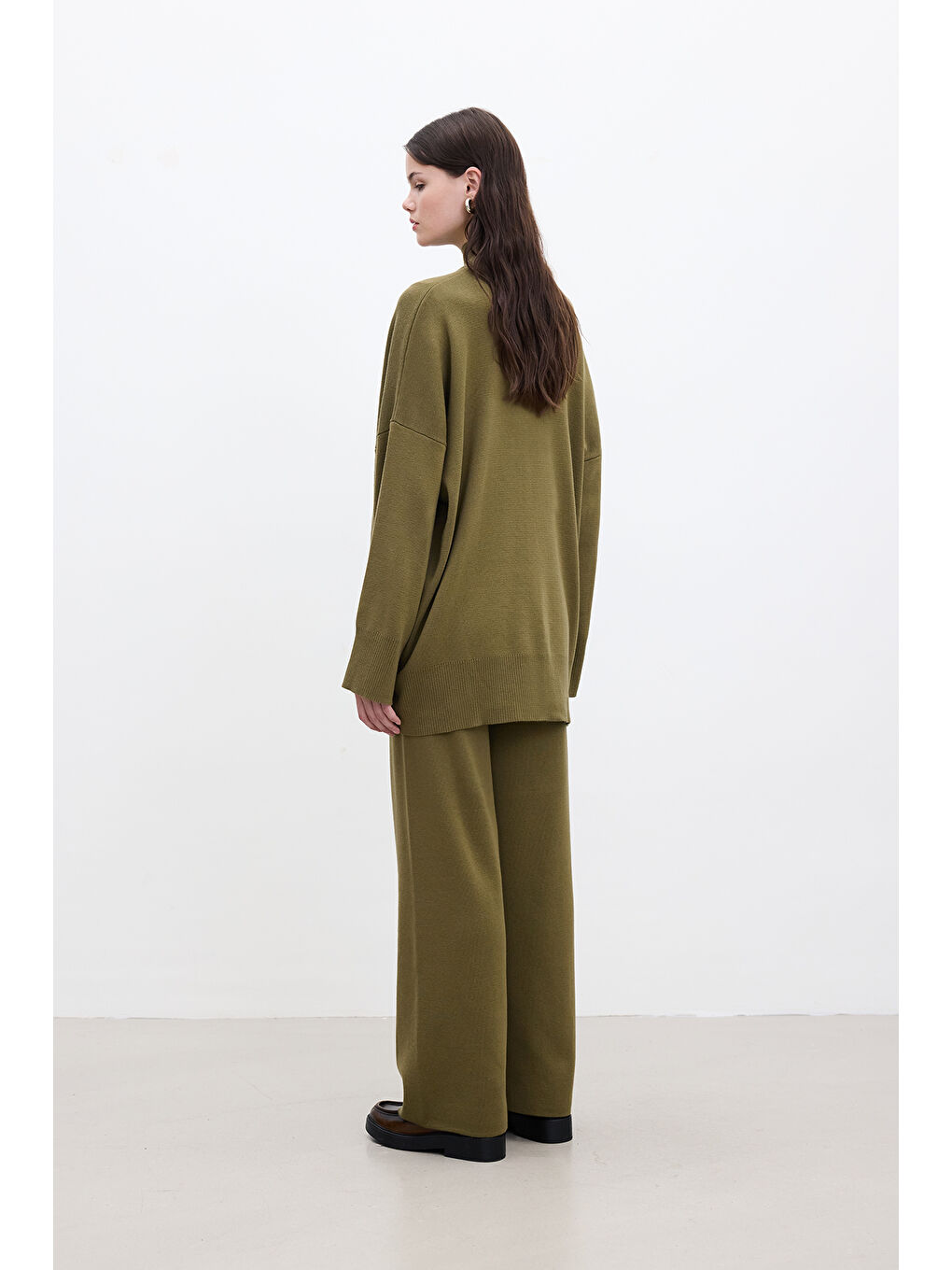 Oversize Yüksek Yaka Kazak Yeşil-4