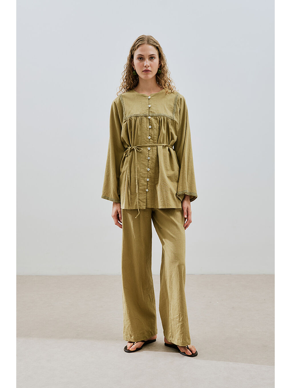 Dokulu Bağlamalı Pantolon Haki-2