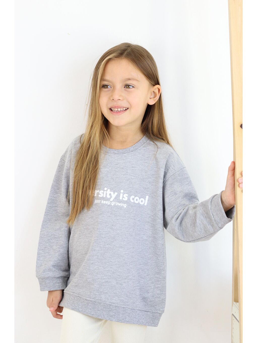 Gri Diversity Baskılı Unisex Sweatshirt-3