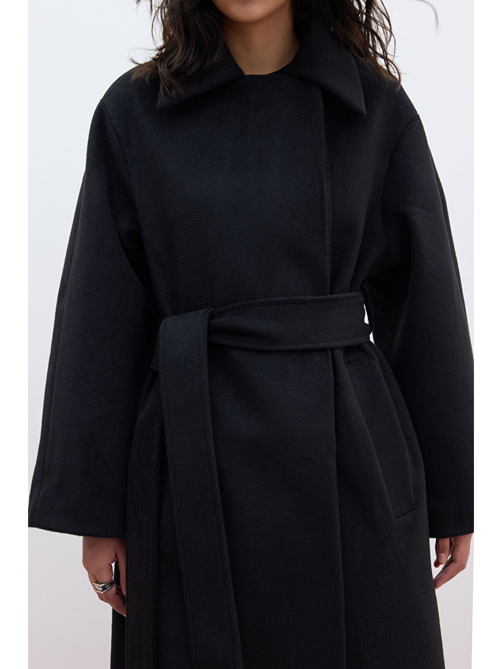 Düz Kapamalı Kaşe Kaban Siyah-4