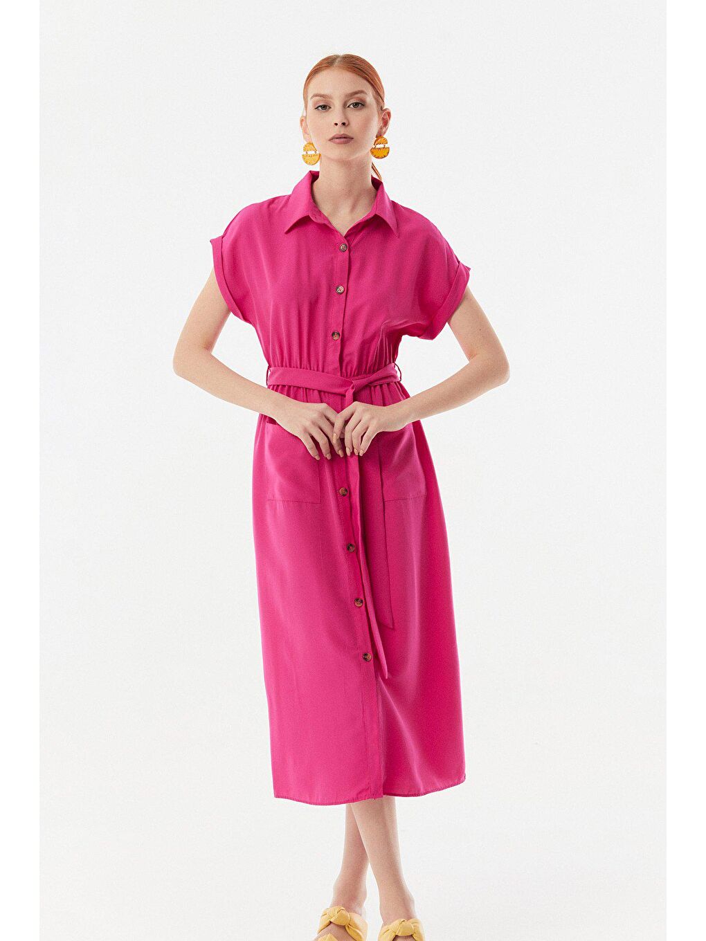 Fuşya Boydan Düğmeli Beli Lastikli Kuşaklı Elbise