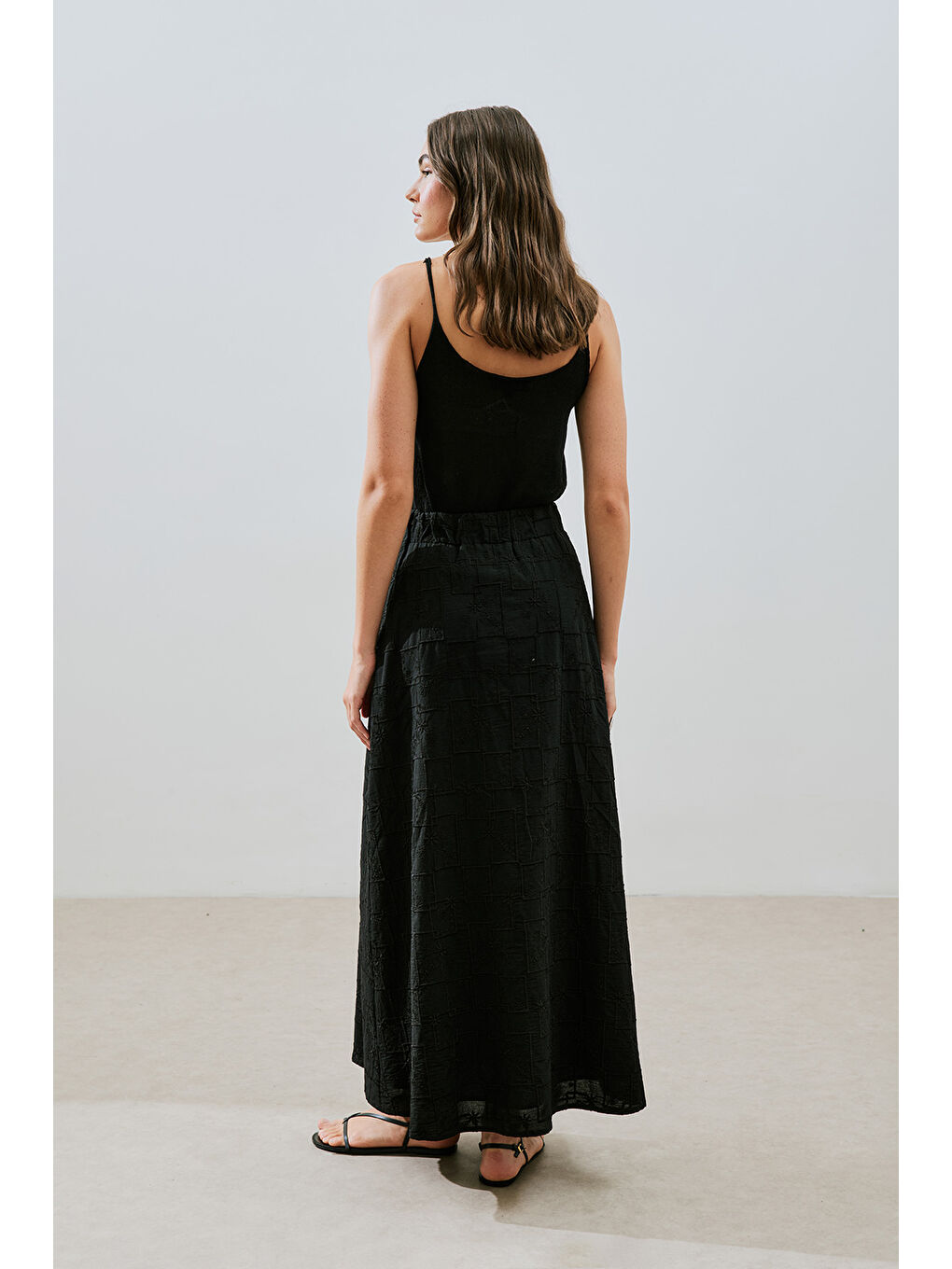 Nakışlı Midi Etek Siyah-5