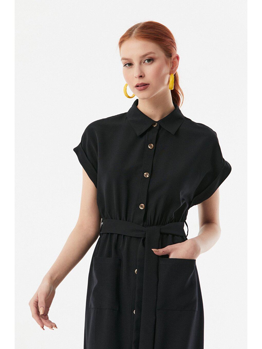 Siyah Boydan Düğmeli Beli Lastikli Kuşaklı Elbise-1