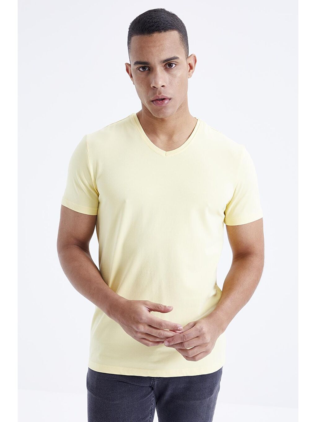 Sarı Basic Kısa Kol Standart Kalıp V Yaka Erkek Tişört - 87912