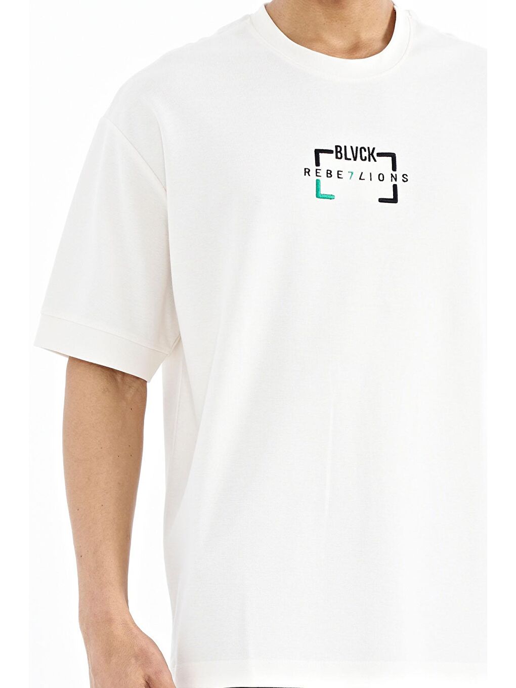 Ekru Yazı Nakışlı O Yaka Oversize Erkek Tişört - 88192-2