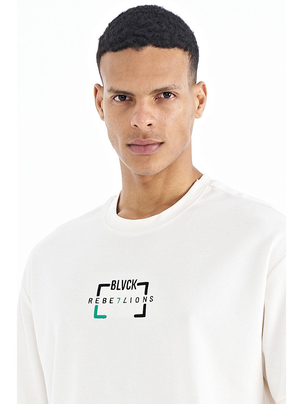 Ekru Yazı Nakışlı O Yaka Oversize Erkek Tişört - 88192-3