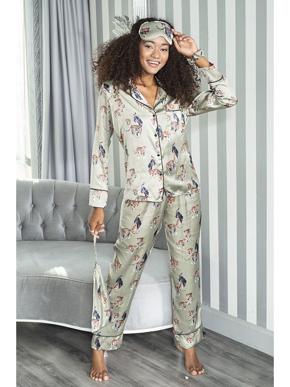 Gri Saten 7'li Kaplan Desen Yeşil Pijama Takımı-2