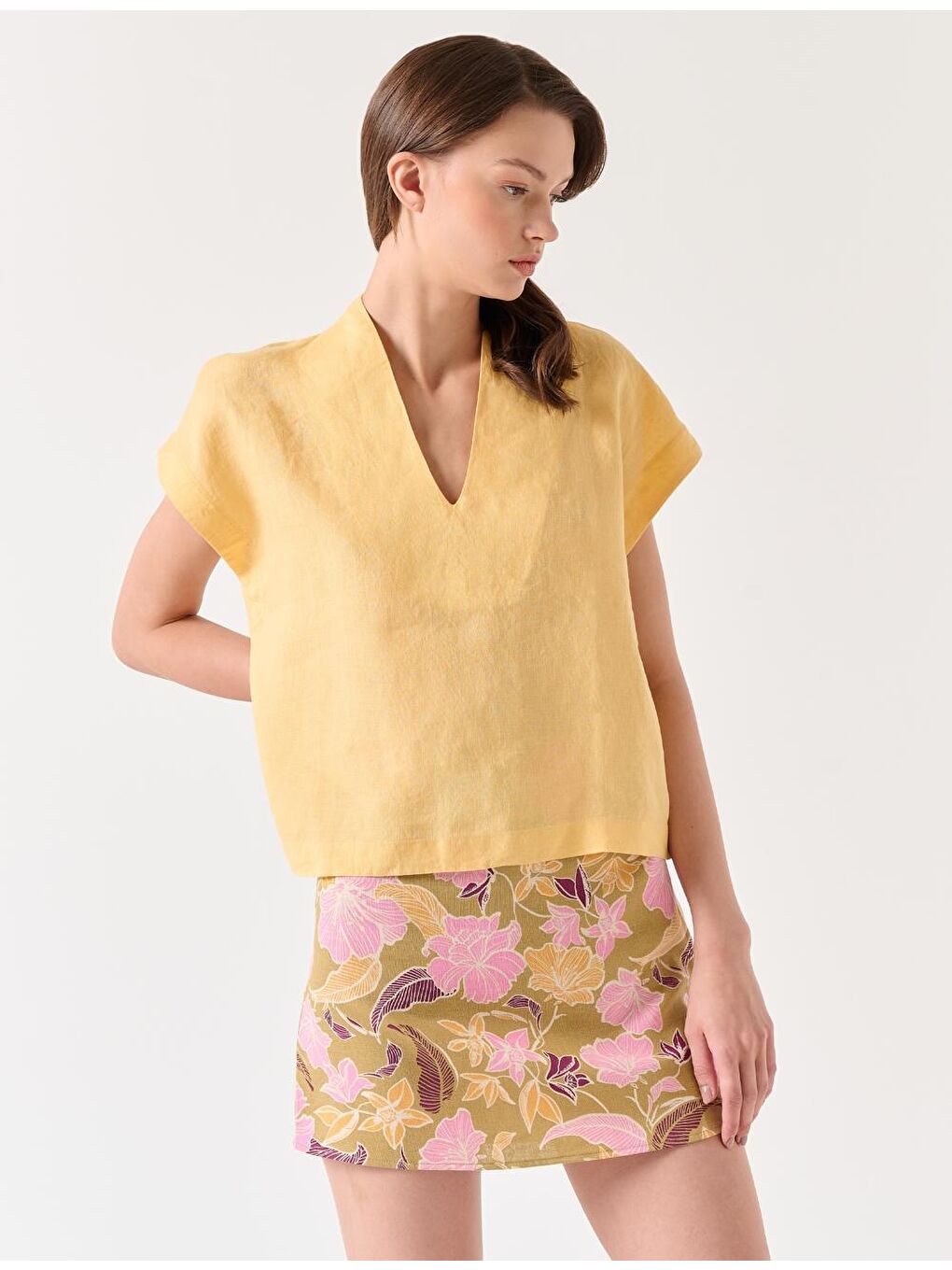 Açık Haki Çiçek Desenli Mini Keten Etek-1