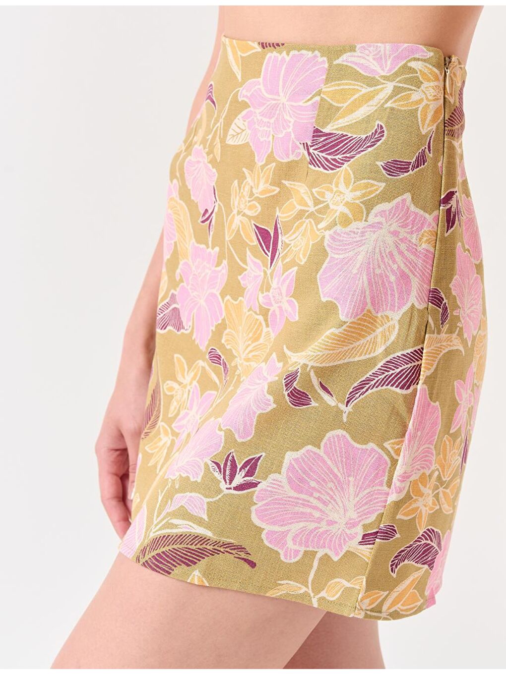 Açık Haki Çiçek Desenli Mini Keten Etek-3