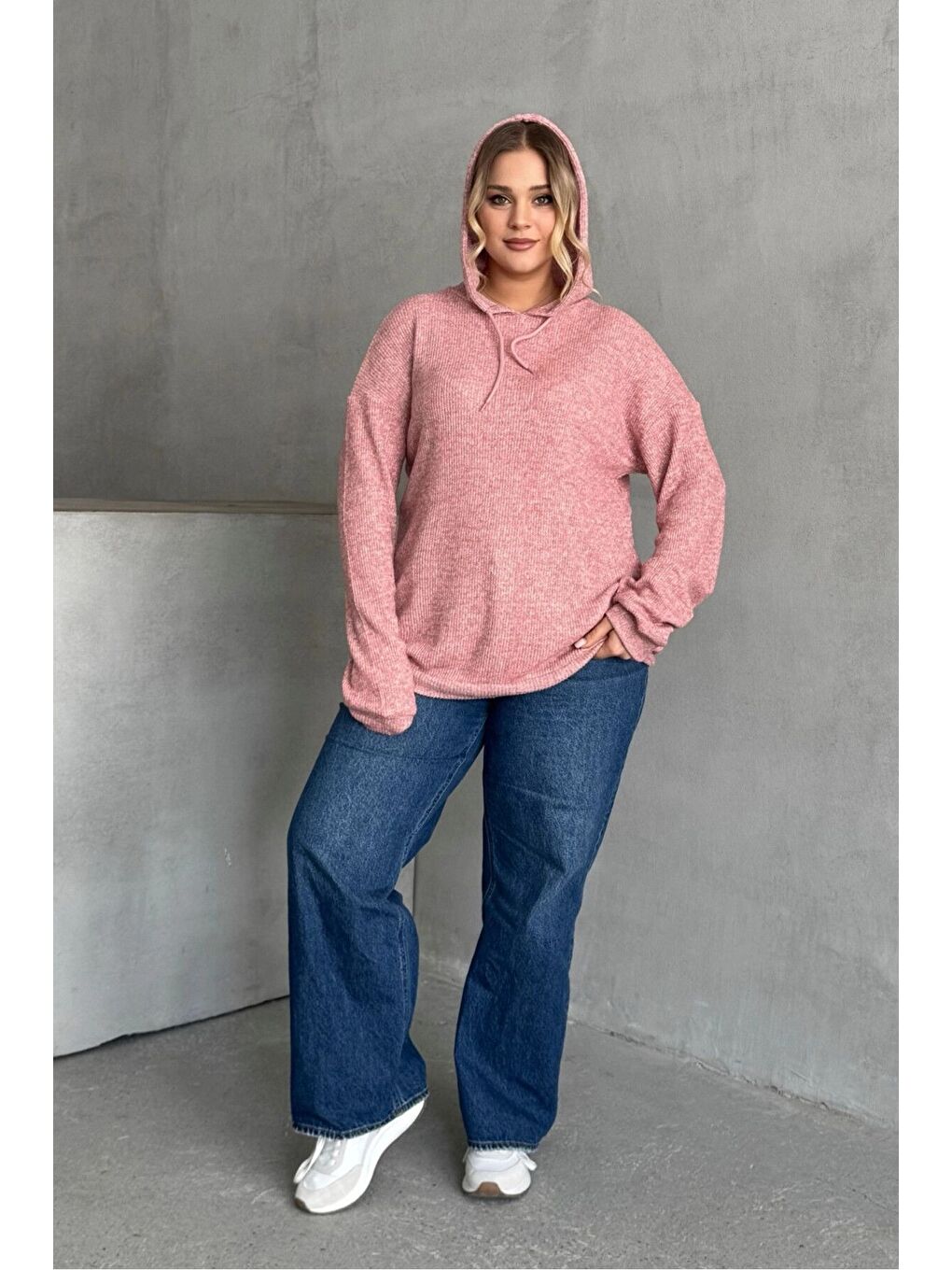 Pembe Büyük Beden Uzun Kollu Kapüşonlu Yanları Cepli İnce Örme Sweatshirt 300373-5