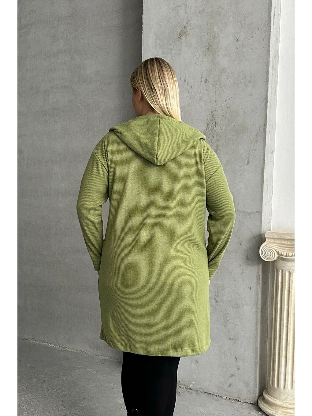 Yeşil Büyük Beden Uzun Kollu Kapüşonlu Önü Kapamasız Fitilli Hırka 74-136-7