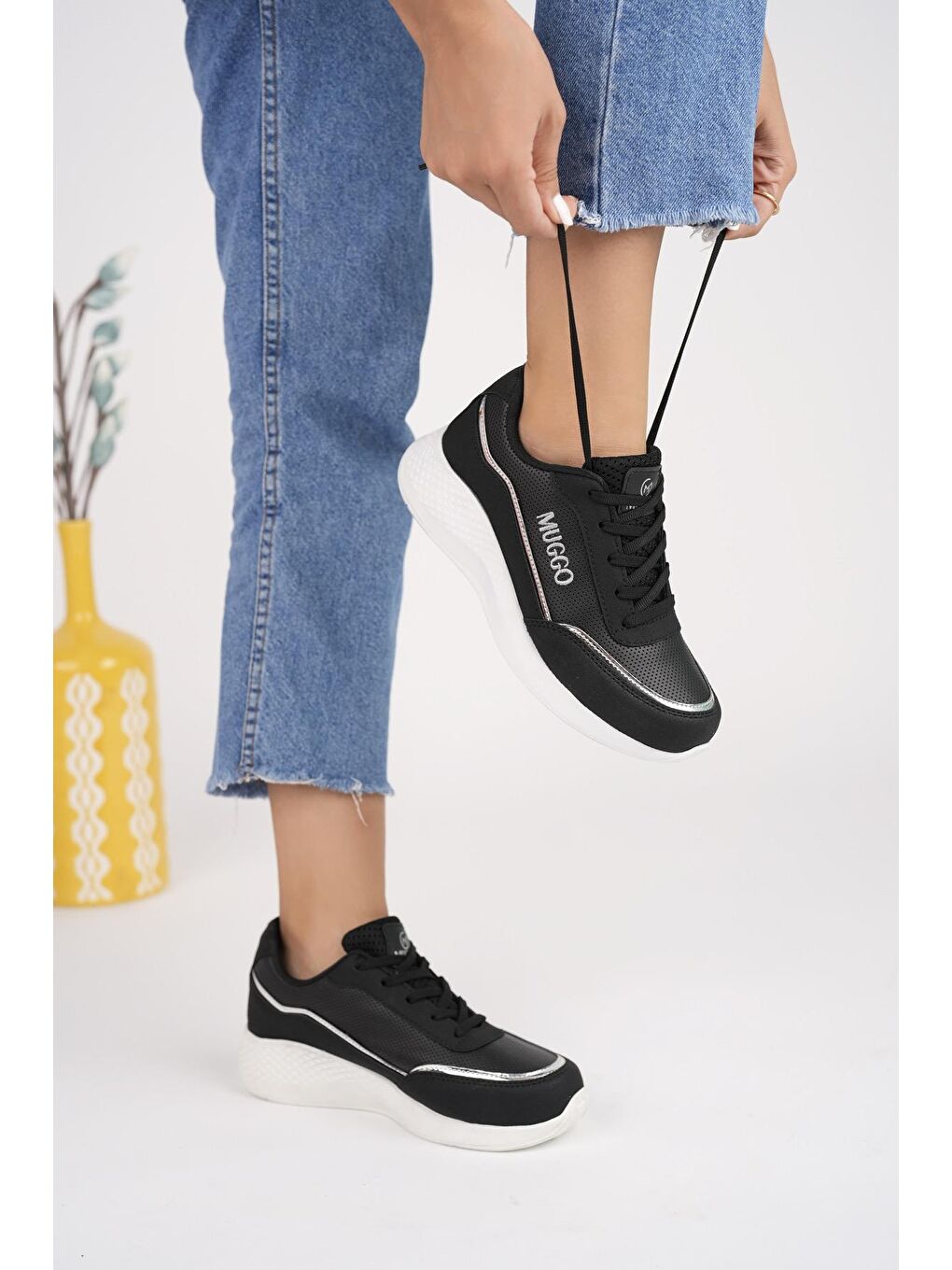 Siyah Happy Kadın Ortopedik Günlük Bağcıklı Şık Rahat Sneaker Spor Ayakkabı