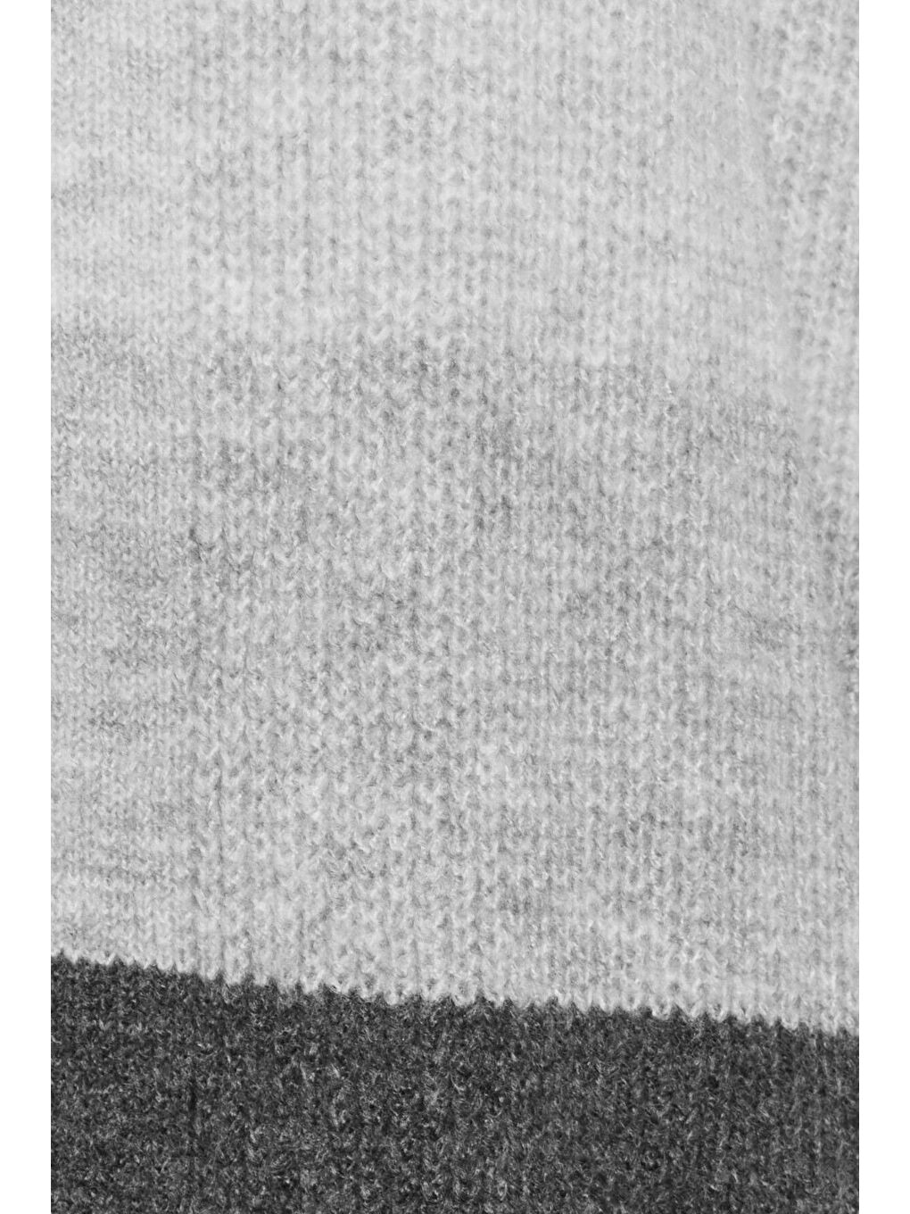 Gri Büyük Beden Uzun Kollu Renk Bloklu Önü Kapamasız Triko Hırka 301881-5