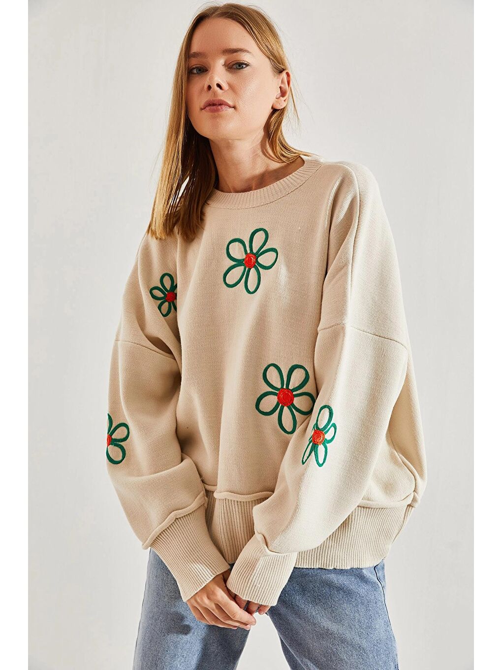 Ekru Kadın Papatya Nakışlı Triko Kazak-2