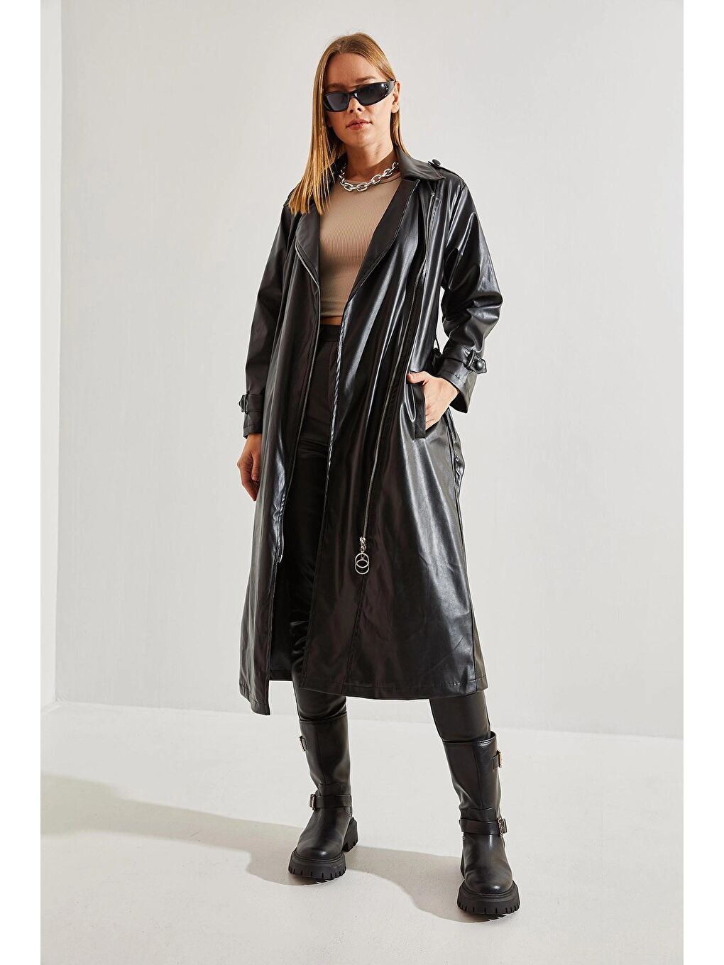 Siyah Kadın Deri Uzun Fermuarlı Kuşaklı Trençkot-3