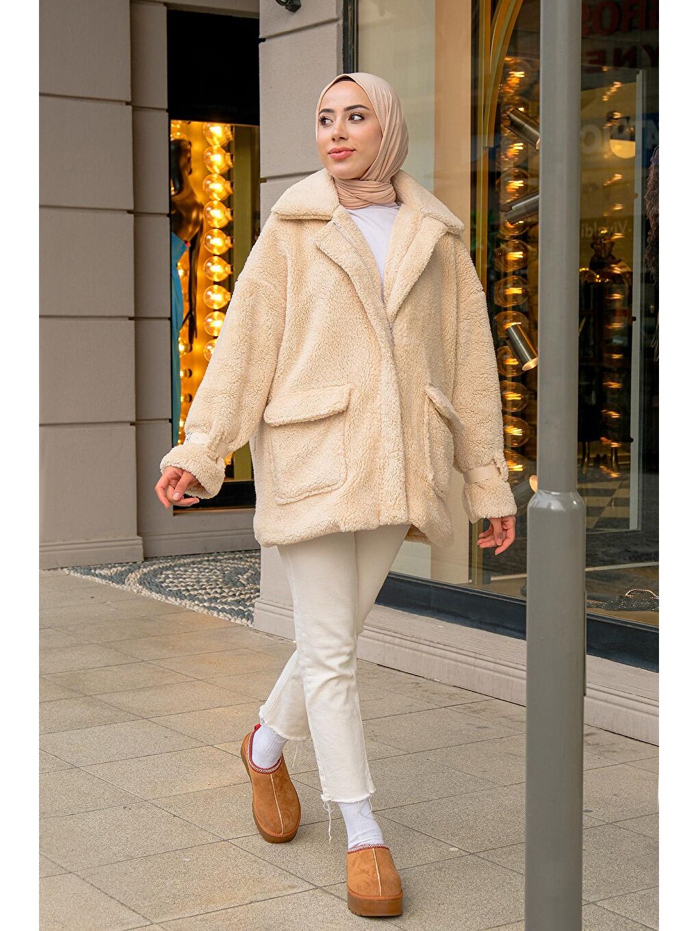 Ekru Kadın Kol Kemerli Peluş Astarlı Mont Krem-2