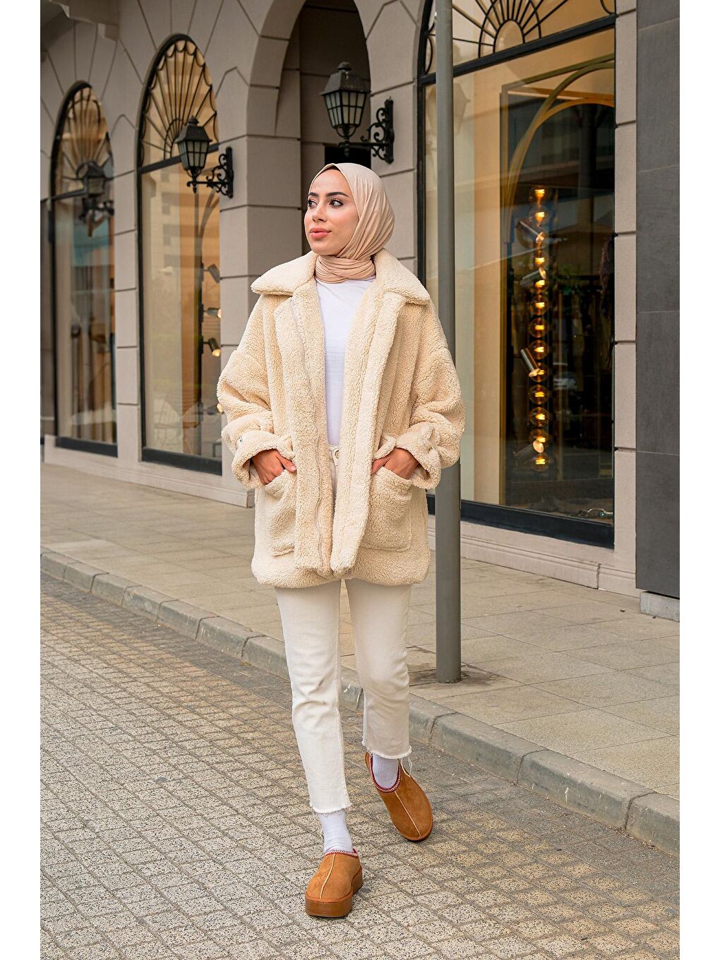 Ekru Kadın Kol Kemerli Peluş Astarlı Mont Krem-3