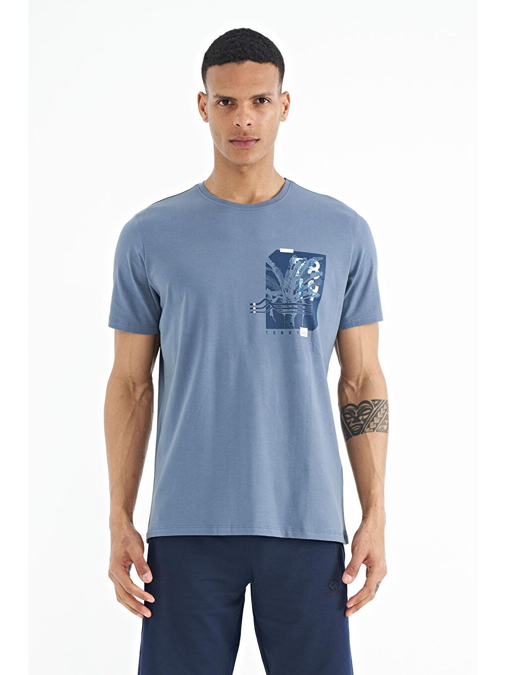 Petrol Ön Arka Baskı Detaylı Standart Form Erkek Tişört - 88233