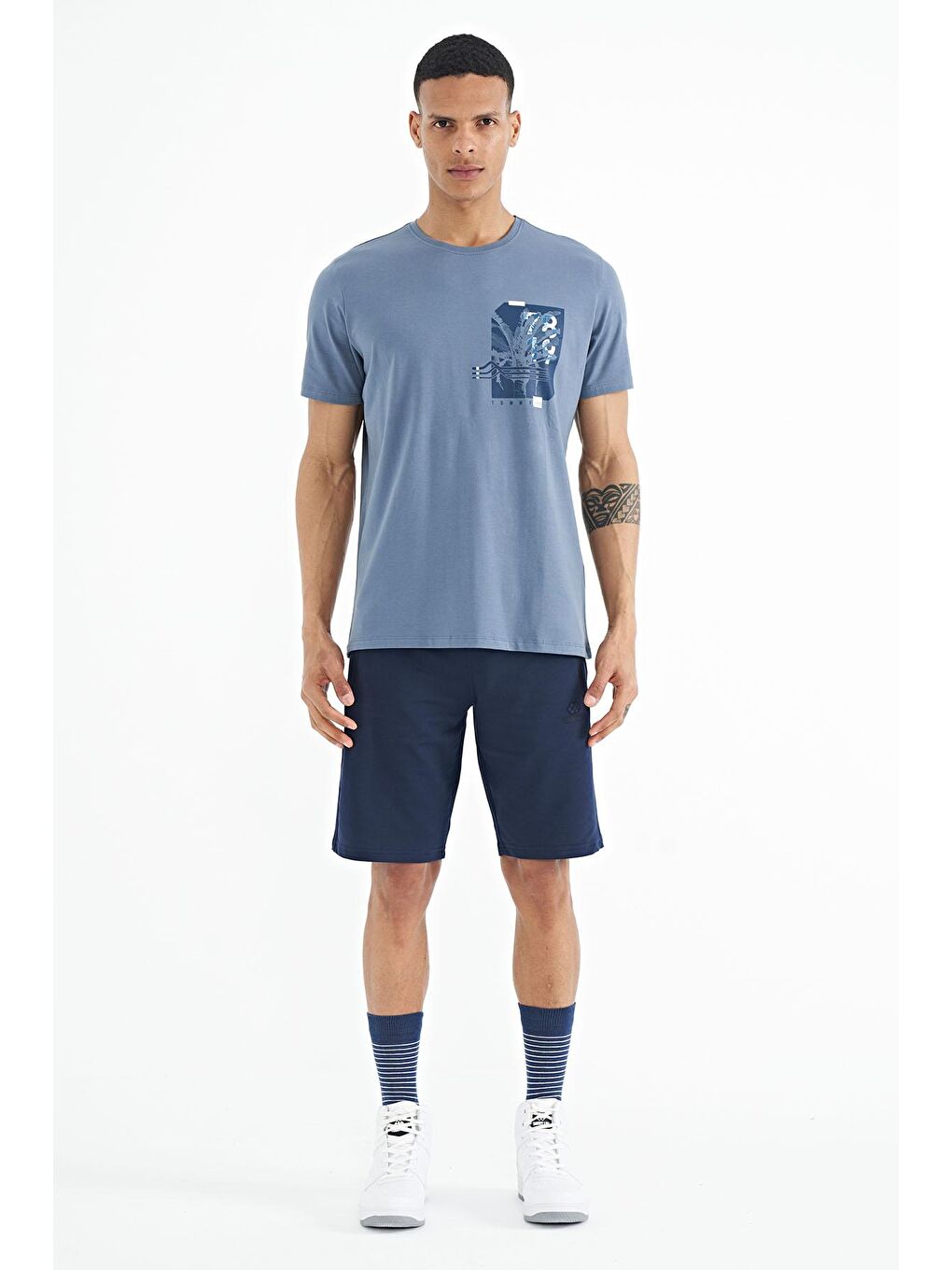 Petrol Ön Arka Baskı Detaylı Standart Form Erkek Tişört - 88233-1