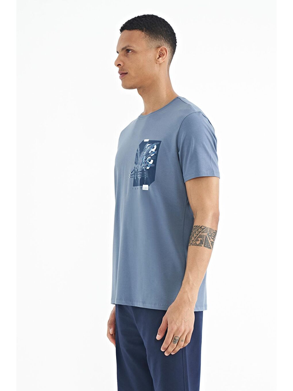 Petrol Ön Arka Baskı Detaylı Standart Form Erkek Tişört - 88233-3