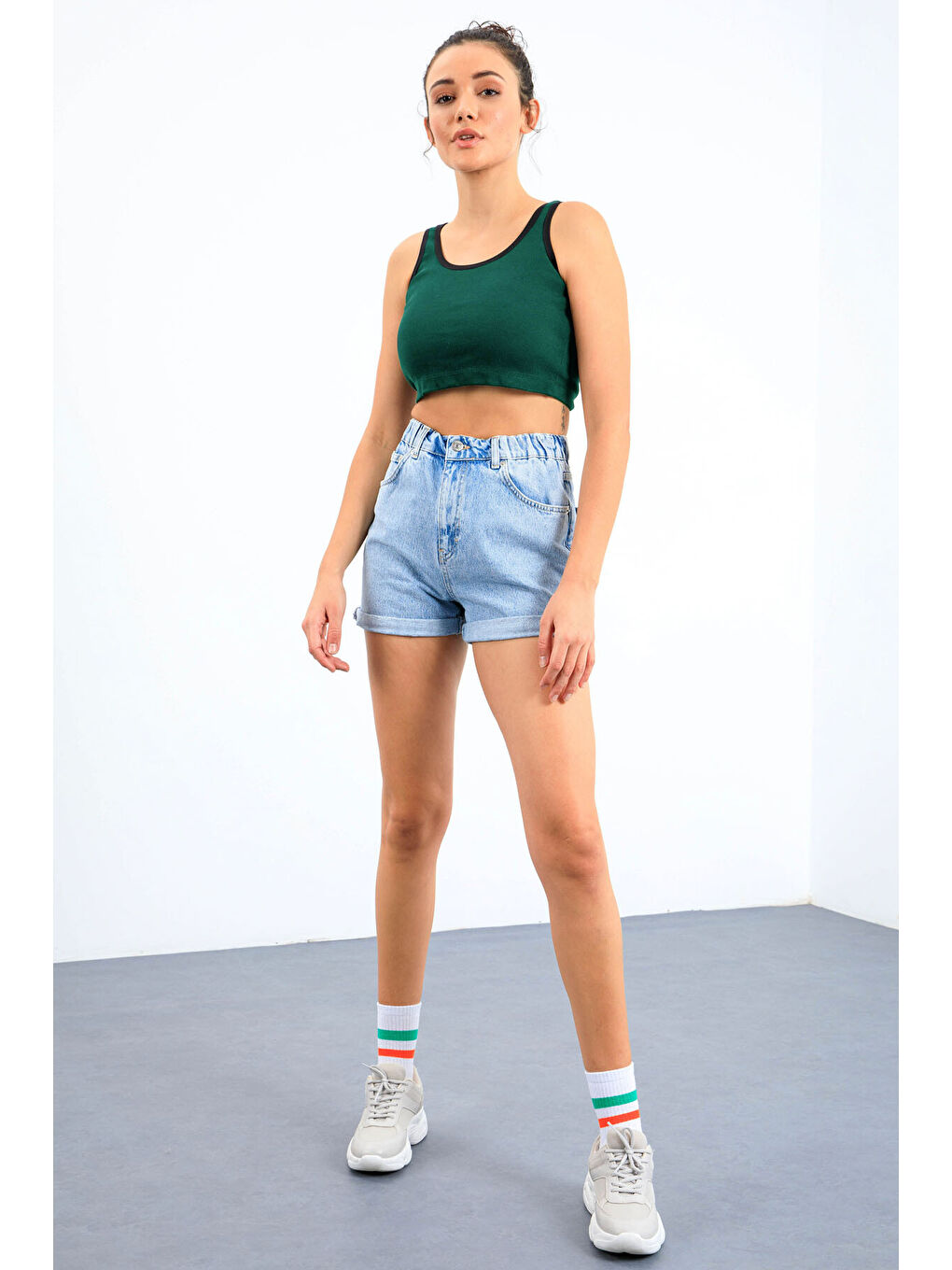 Yeşil Basic Sıfır Kol Dar Kalıp U Yaka Kadın Crop Top Atlet - 97162-2