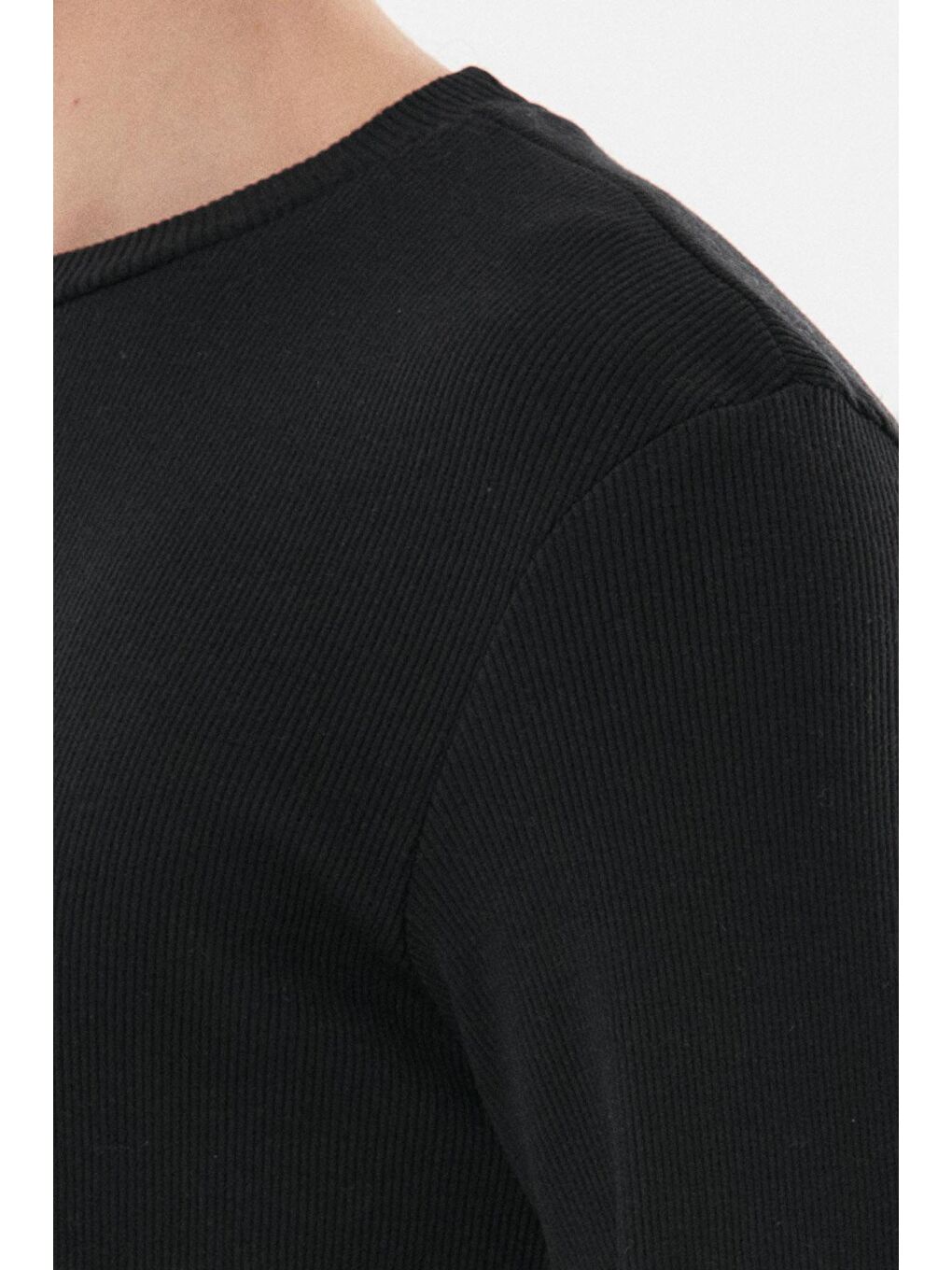 Siyah Basic Fitilli Bisiklet Yaka Sweatshirt-3