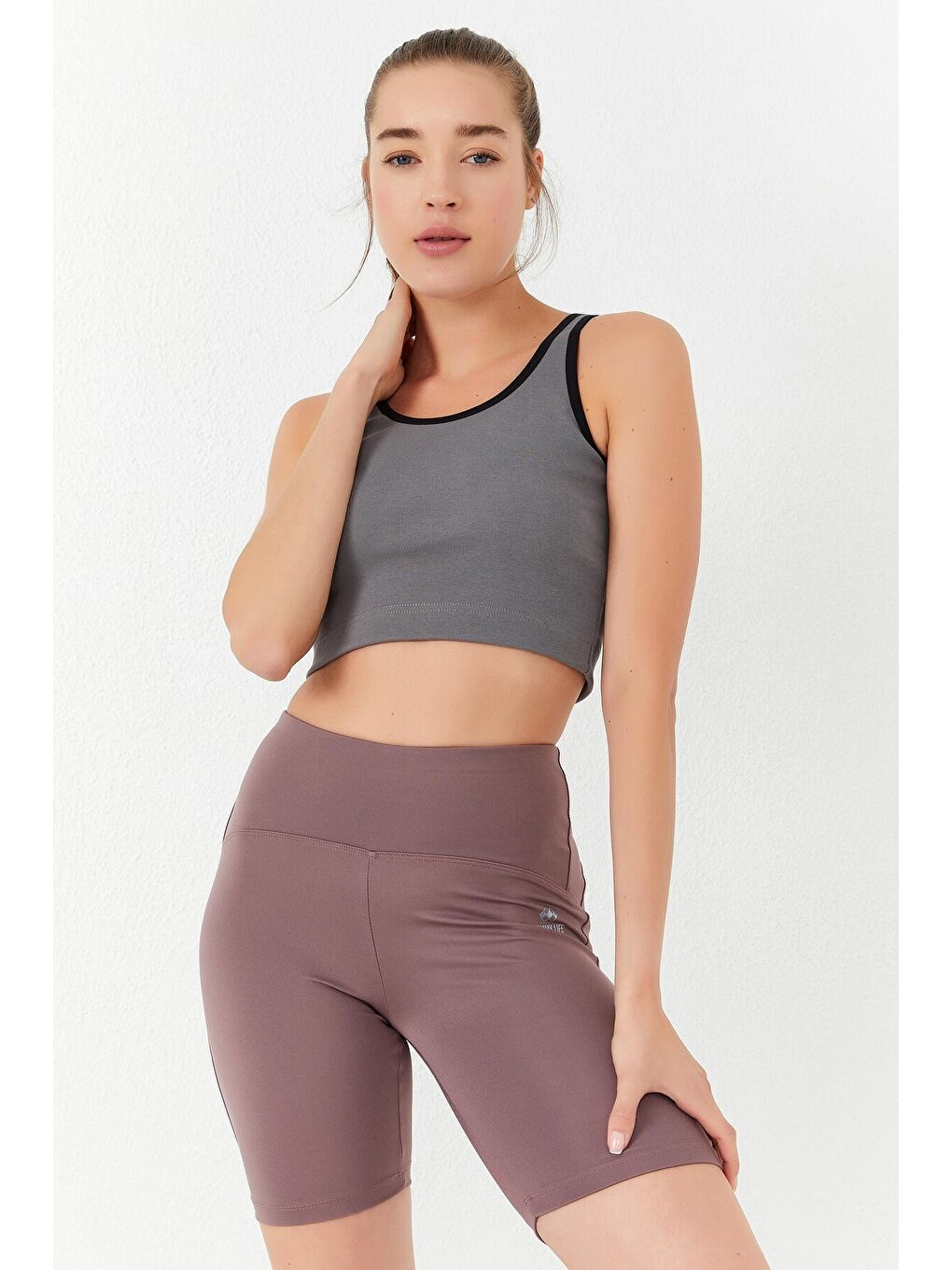 Yeşil Çağla Basic Sıfır Kol Dar Kalıp U Yaka Kadın Crop Top Atlet - 97162