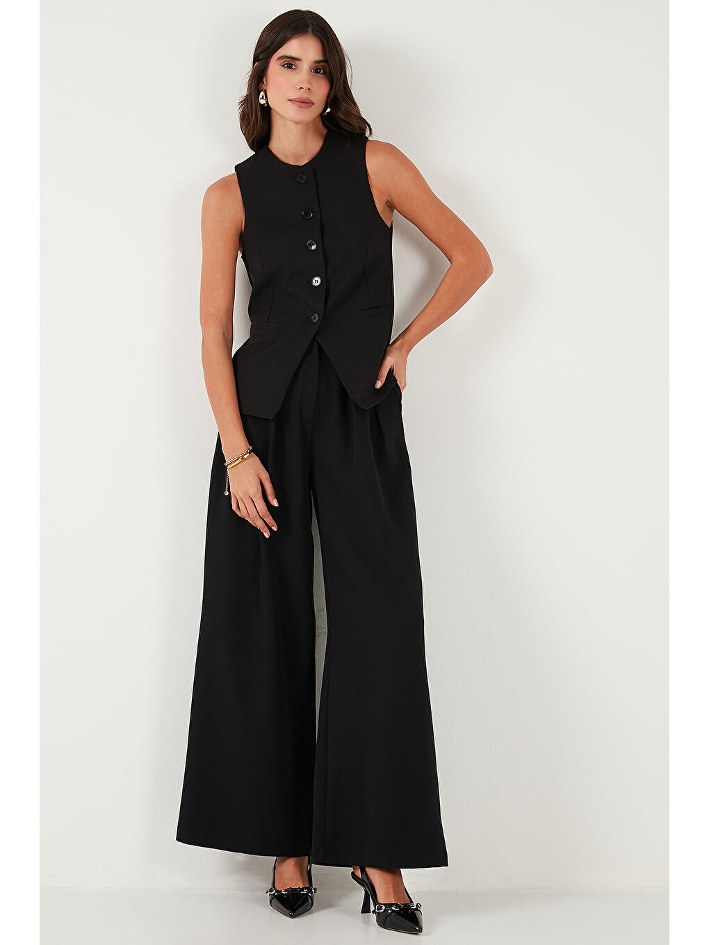 Siyah Pile Detaylı Wide Leg Yüksek Bel Geniş Paça Pantolon 6522016