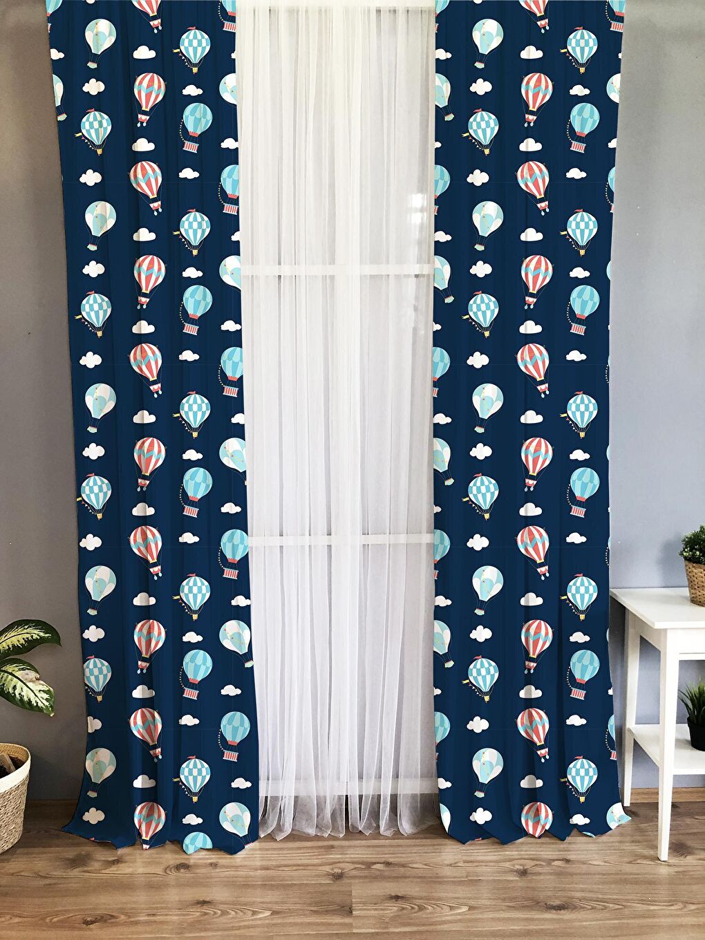 Karışık Uçan Balon Desenli Çocuk Ve Bebek Odası TEK KANAT Fon Perde