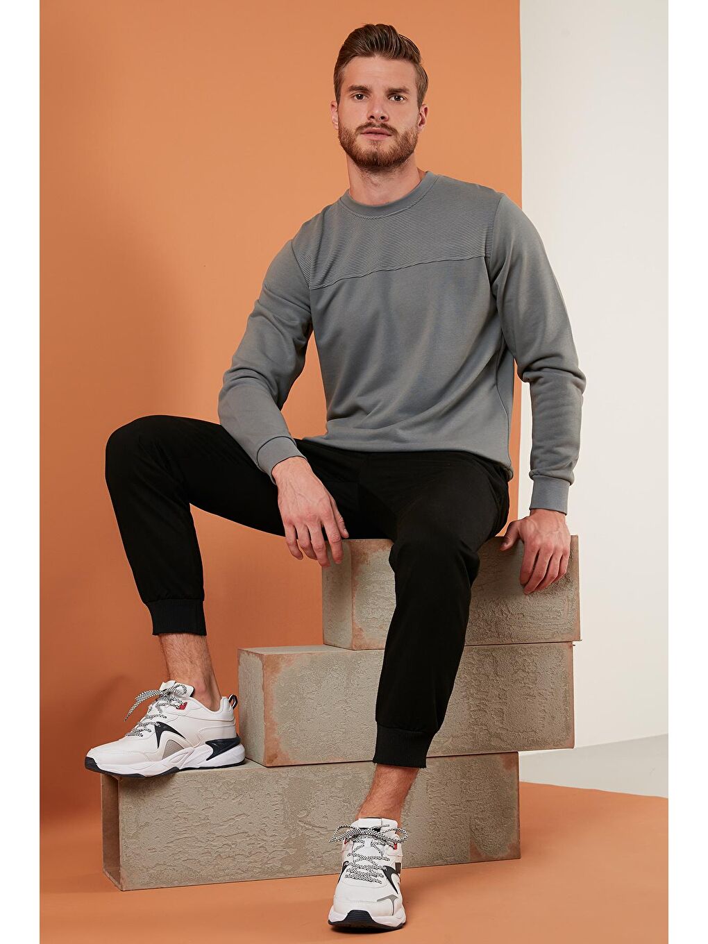 Haki Pamuklu Bisiklet Yaka Slim Fit Sweat 5905033-1