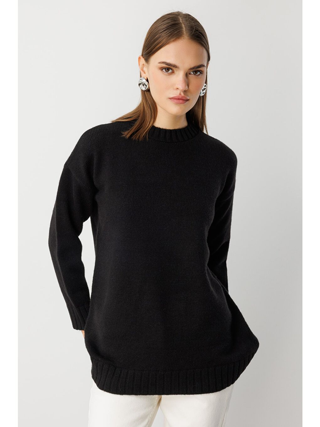 Yuvarlak Yaka Oversize Siyah Triko Kazak