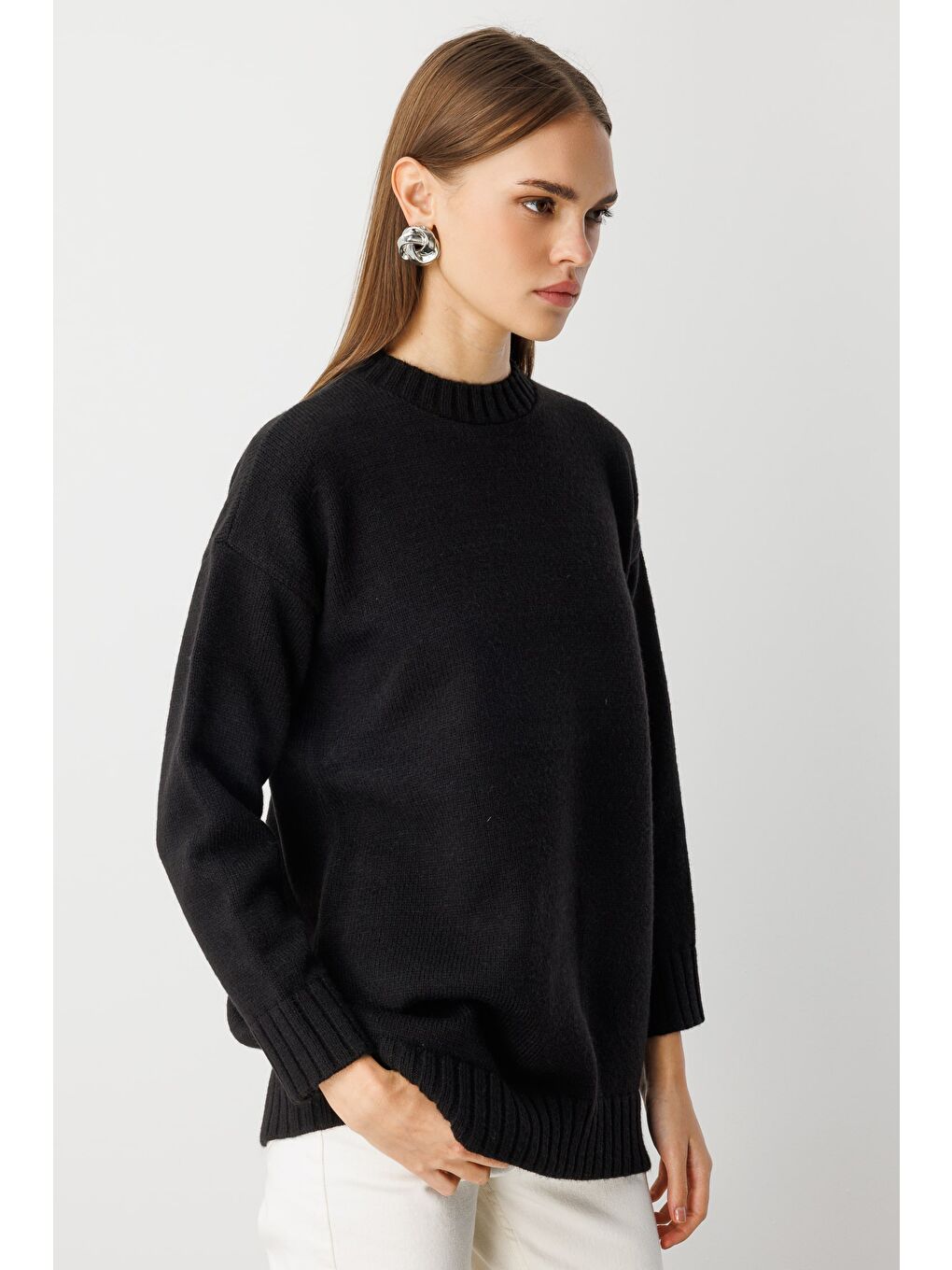 Yuvarlak Yaka Oversize Siyah Triko Kazak-1