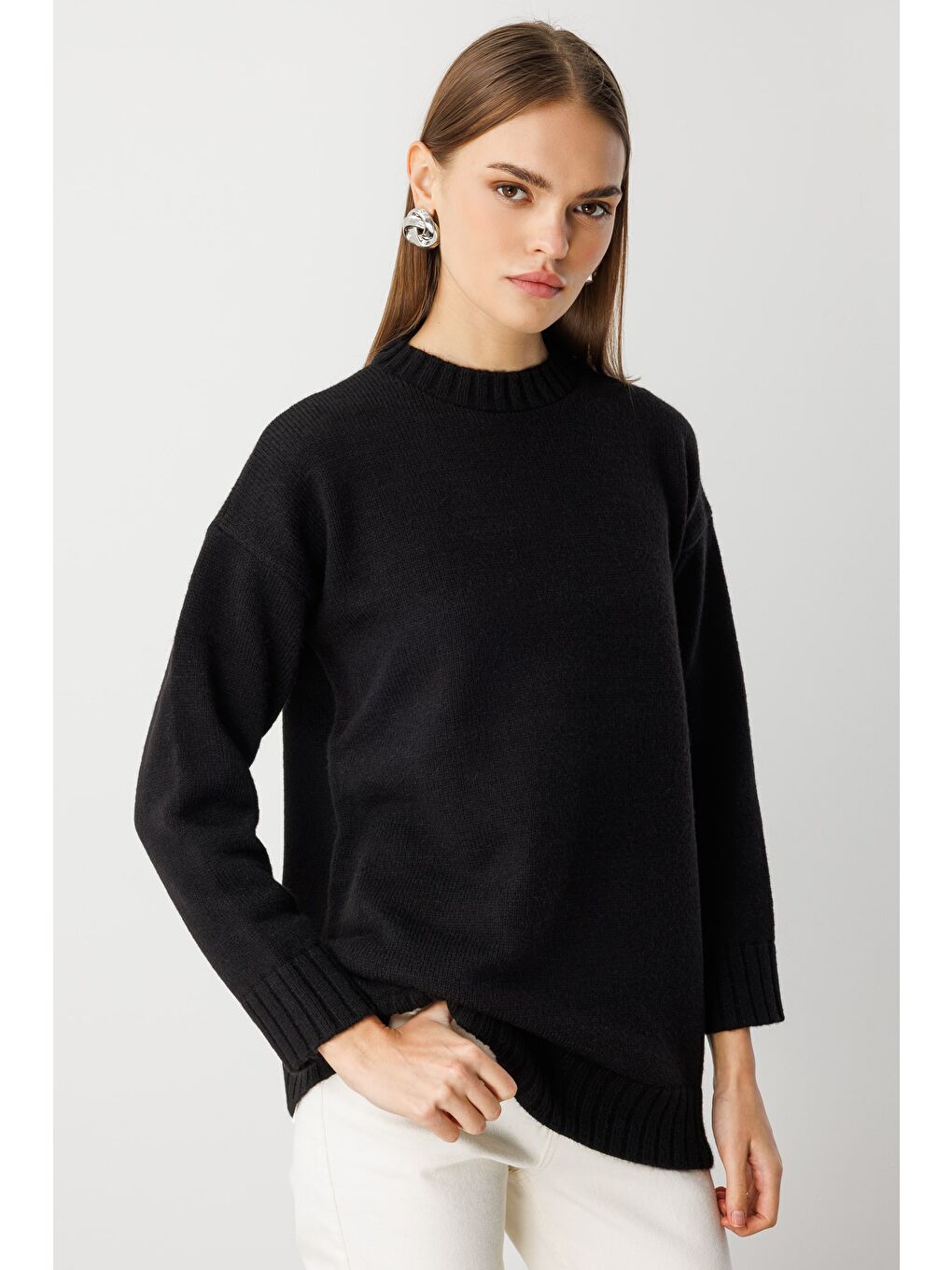 Yuvarlak Yaka Oversize Siyah Triko Kazak-2