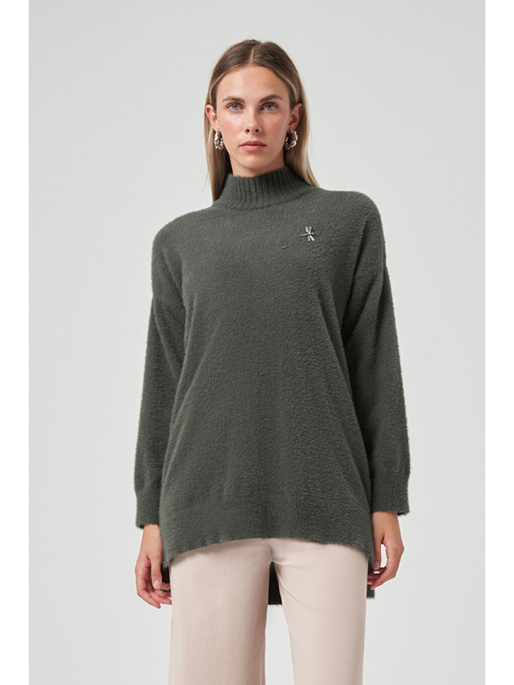 Gri Angora Kazak Çıkartılabilir Broşlu 7000 Füme-1