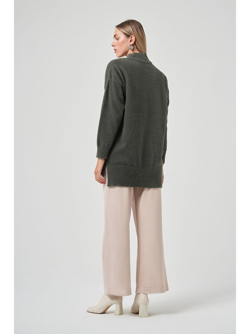 Gri Angora Kazak Çıkartılabilir Broşlu 7000 Füme-2