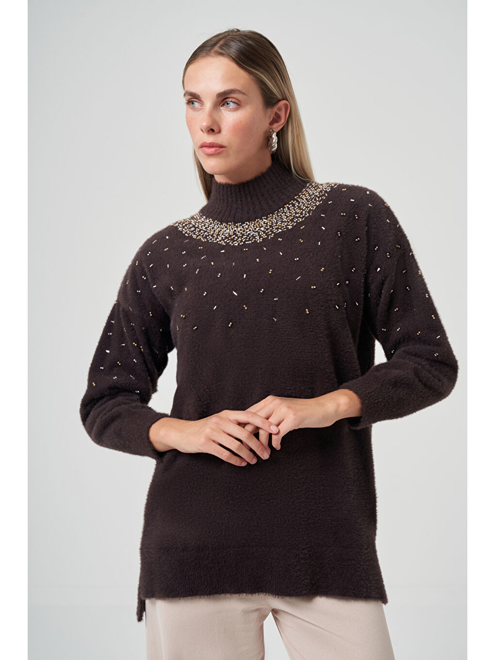 Kahverengi Boncuk İşlemeli Angora Kazak 7003 Acı Kahve