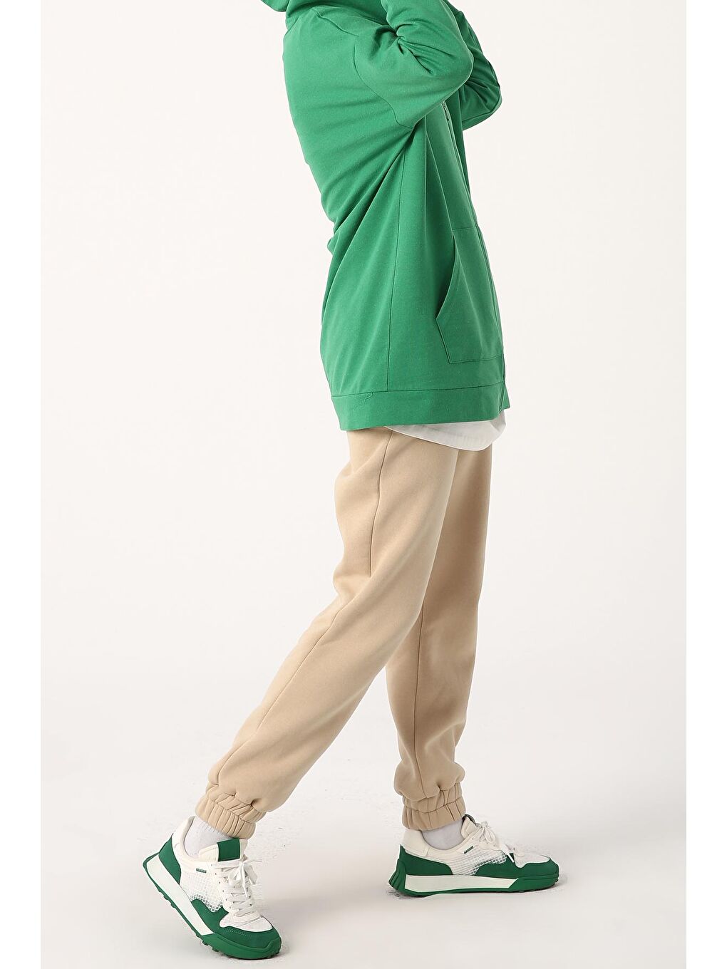 Yeşil Kapüşonlu Fermuarlı Hırka-3