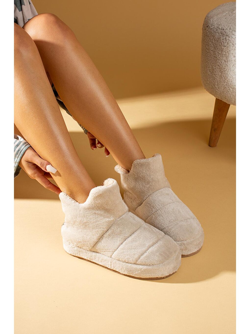 Bej Kalın Taban Polar Kadın Ev Botu 001-19-21