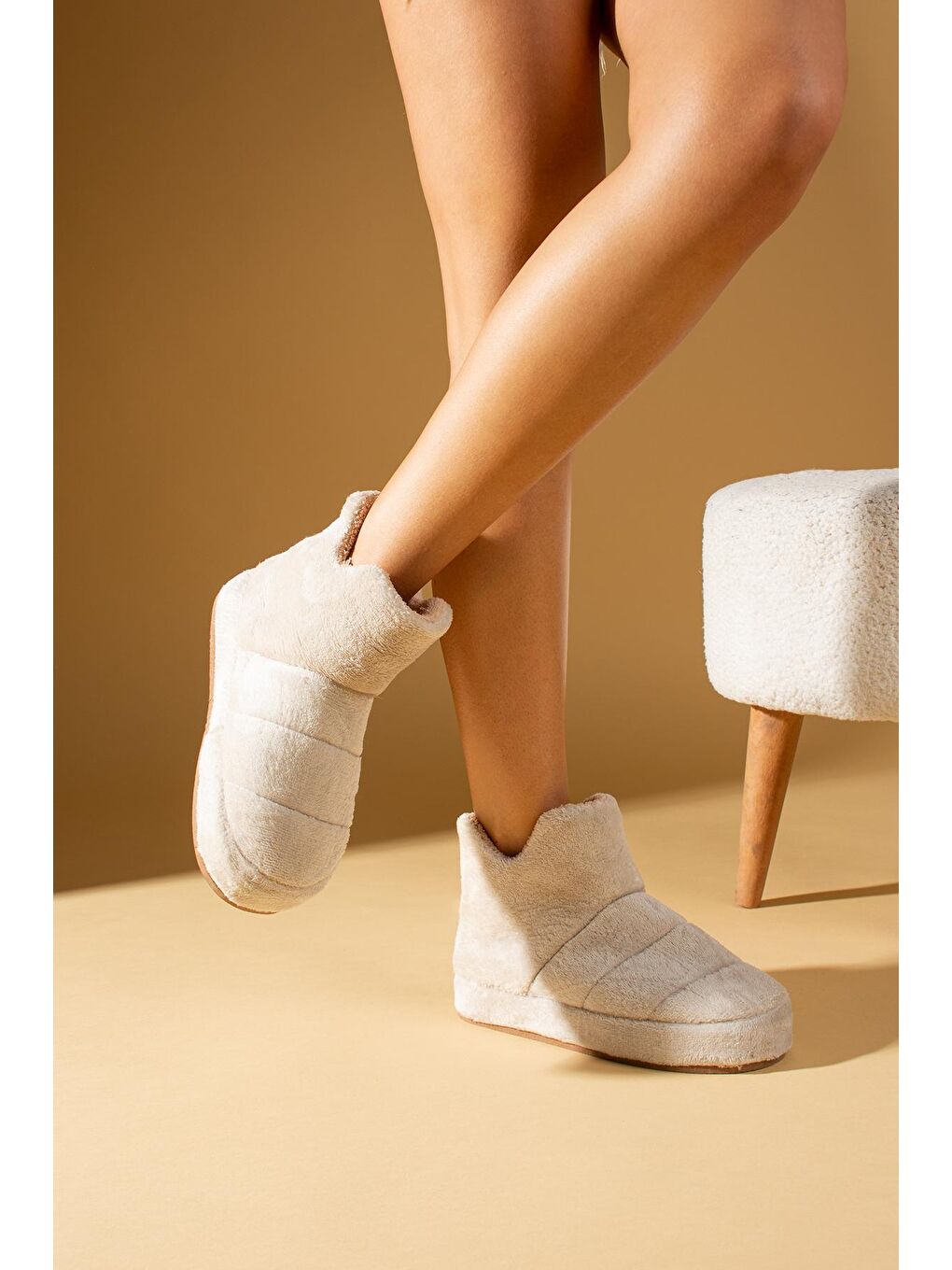 Bej Kalın Taban Polar Kadın Ev Botu 001-19-21-2