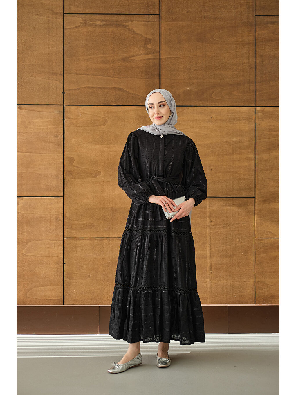 Kadın Nakış Detaylı Simli Jakar Elbise Siyah-4