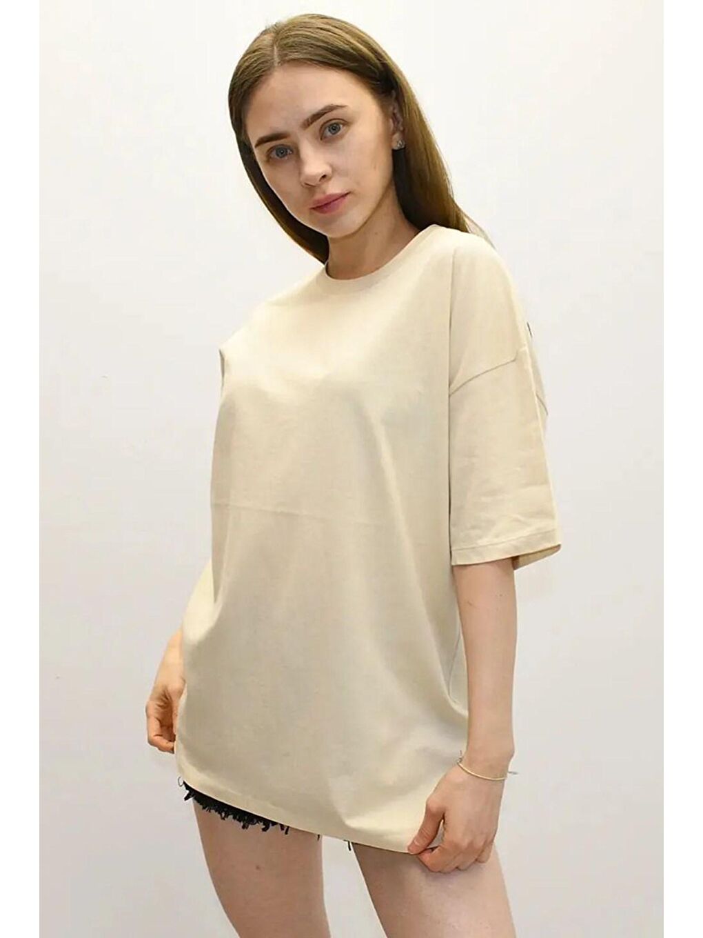 Bej Arka Baskılı Oversize Kadın Tişört Mg1529