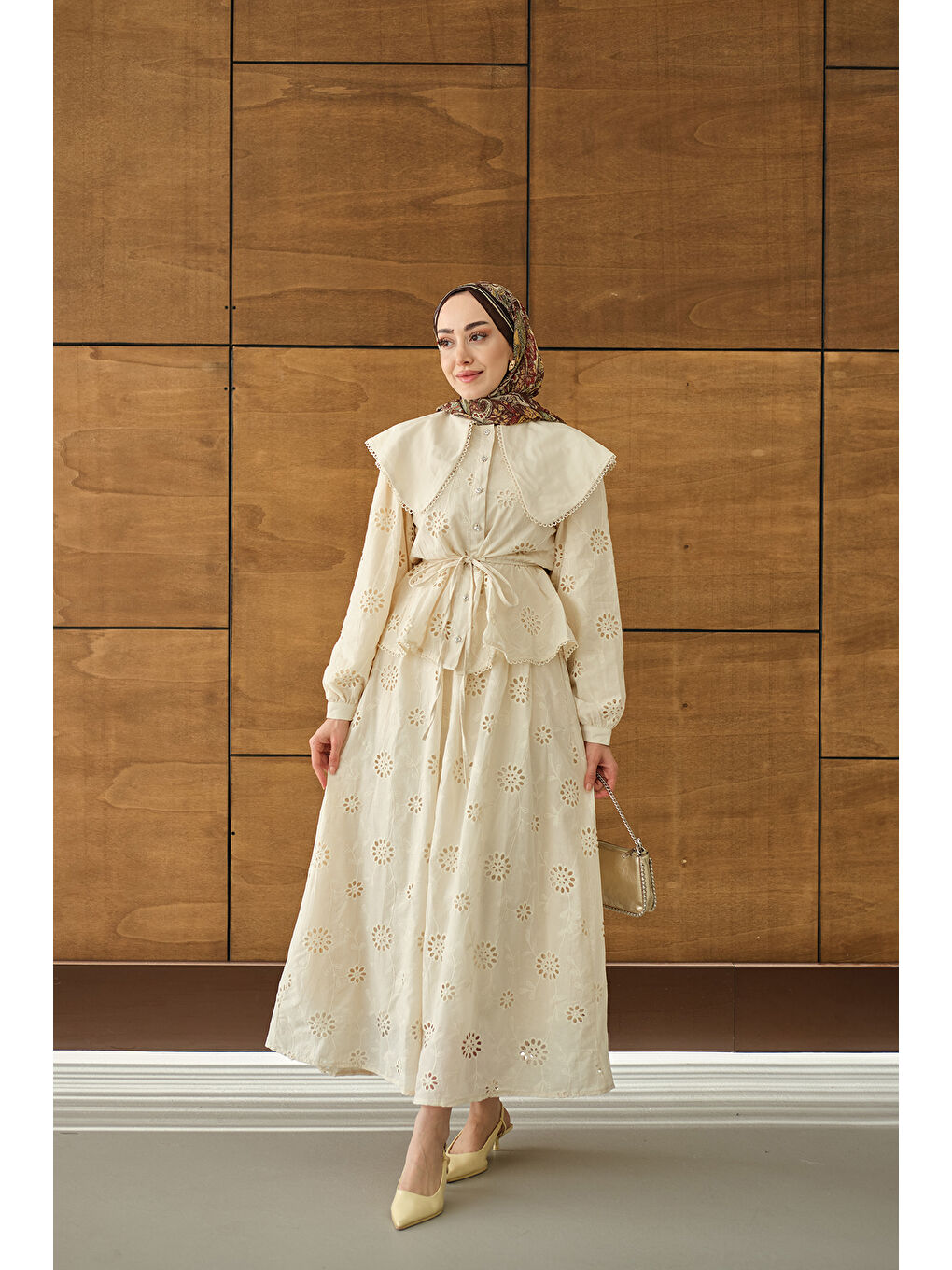 Ekru Kadın Bebe Yaka Dantel Detay Takım Krem