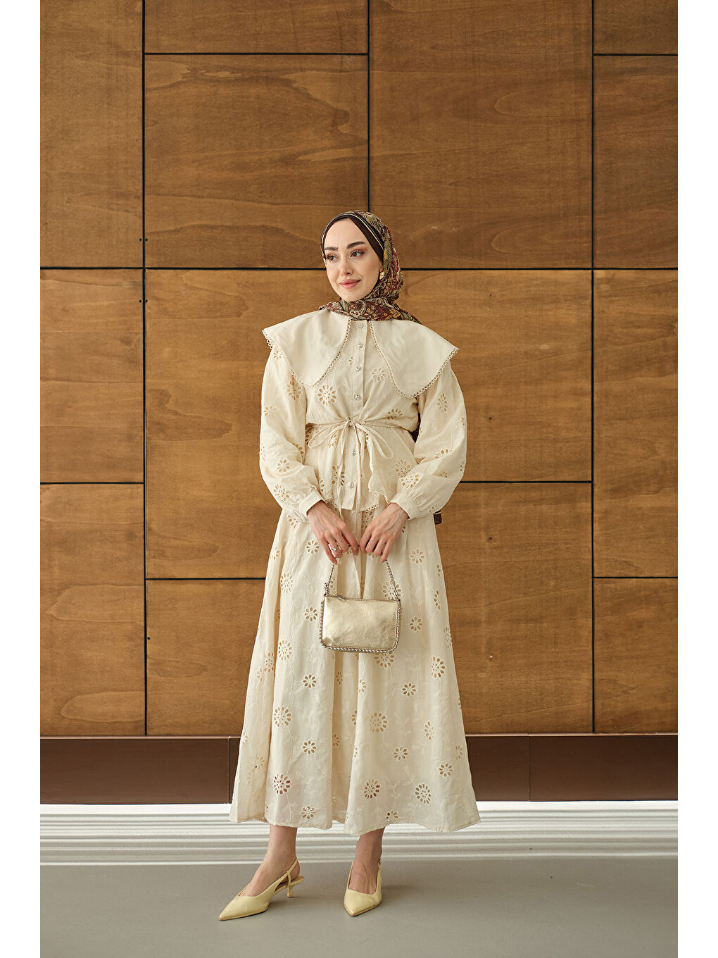 Ekru Kadın Bebe Yaka Dantel Detay Takım Krem-3