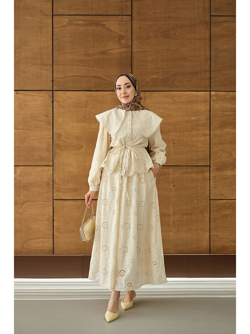 Ekru Kadın Bebe Yaka Dantel Detay Takım Krem-4