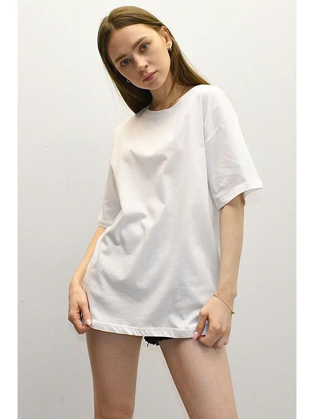 Beyaz Arka Baskılı Oversize Kadın Tişört Mg1529