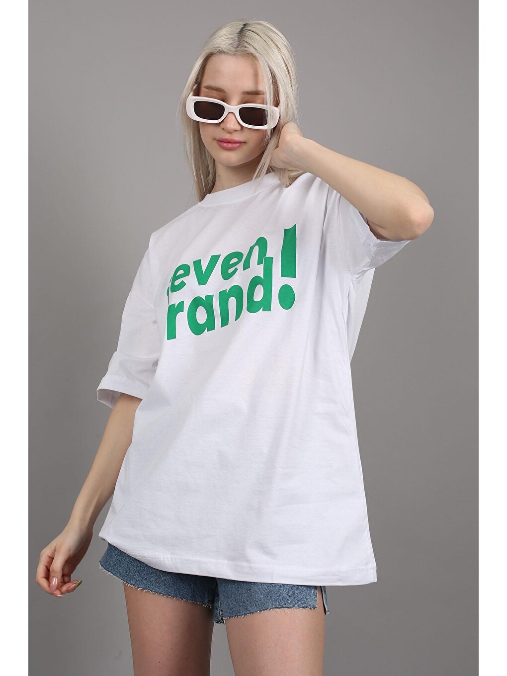 Beyaz Baskılı Oversize Tişört Mg1489