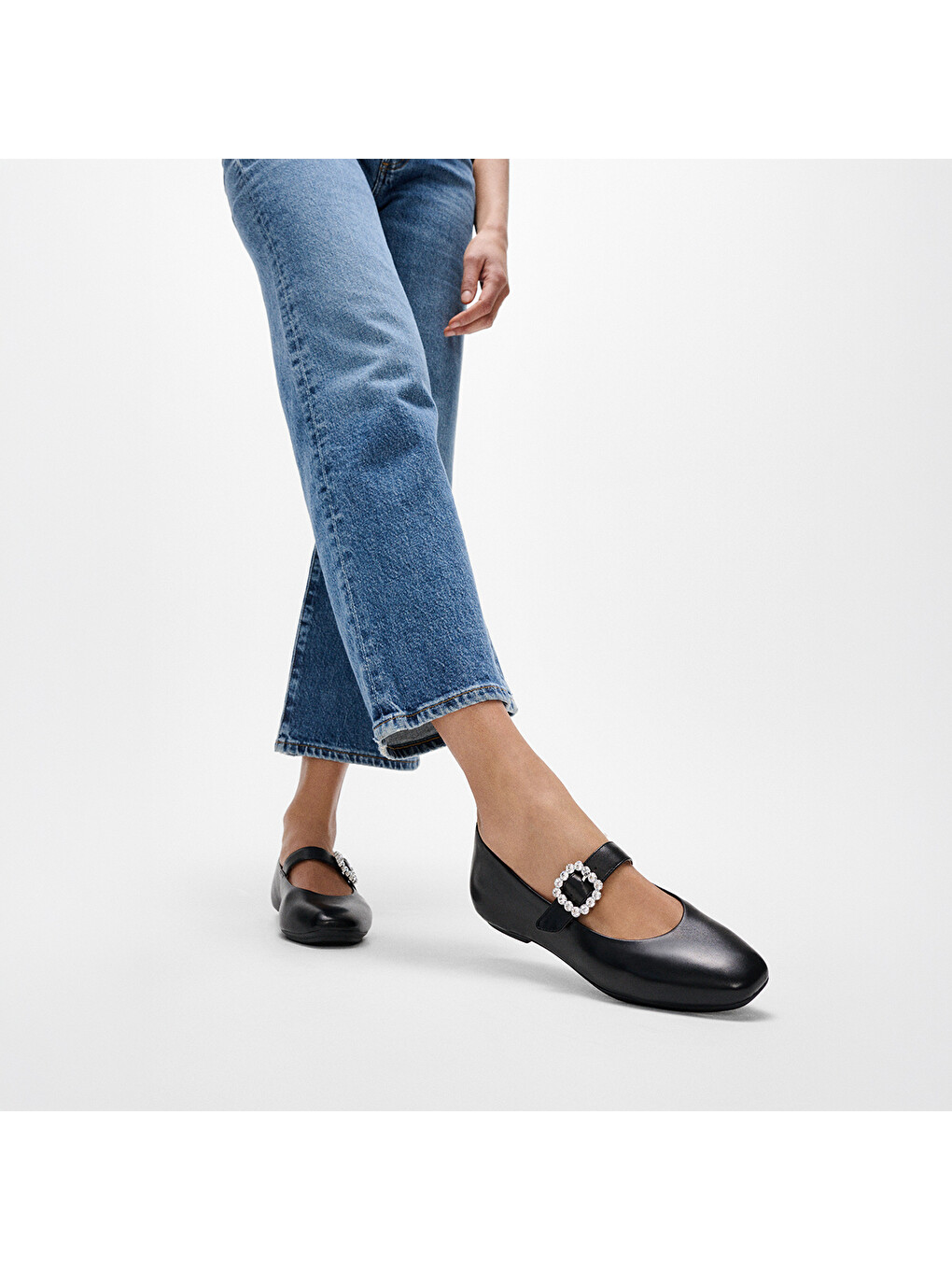Siyah Kadın Babet E3J-B41/001 DELICATO CRYSTAL-BUCKLE LEATHER-2