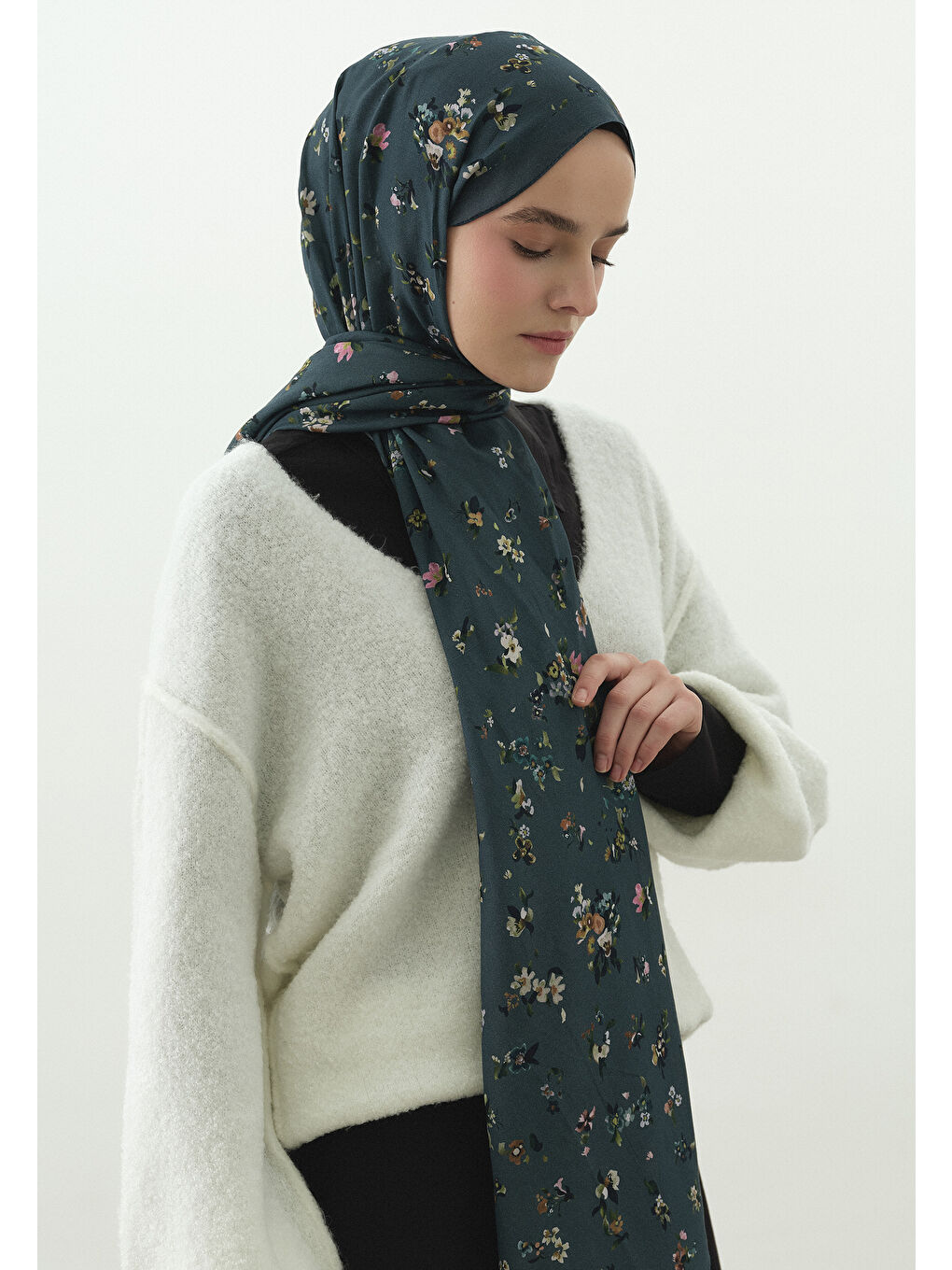 Jean Mavi Tıny Blooms Desenli Pamuk Viskon Şal-1