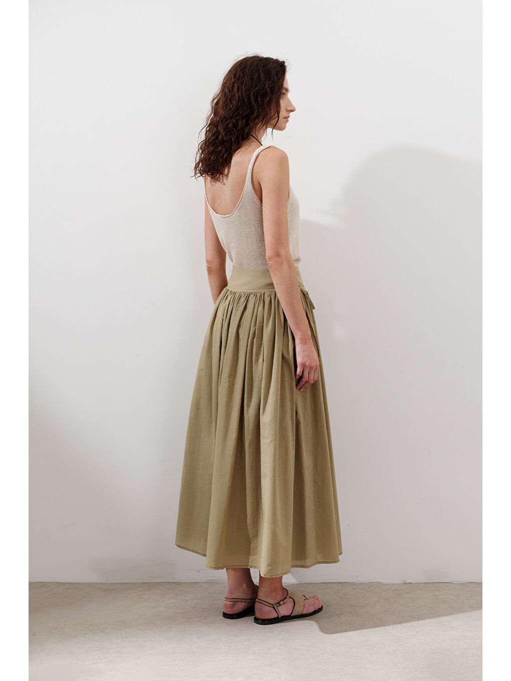 Kahverengi Bağlama Detaylı Geniş Etek Toprak-5